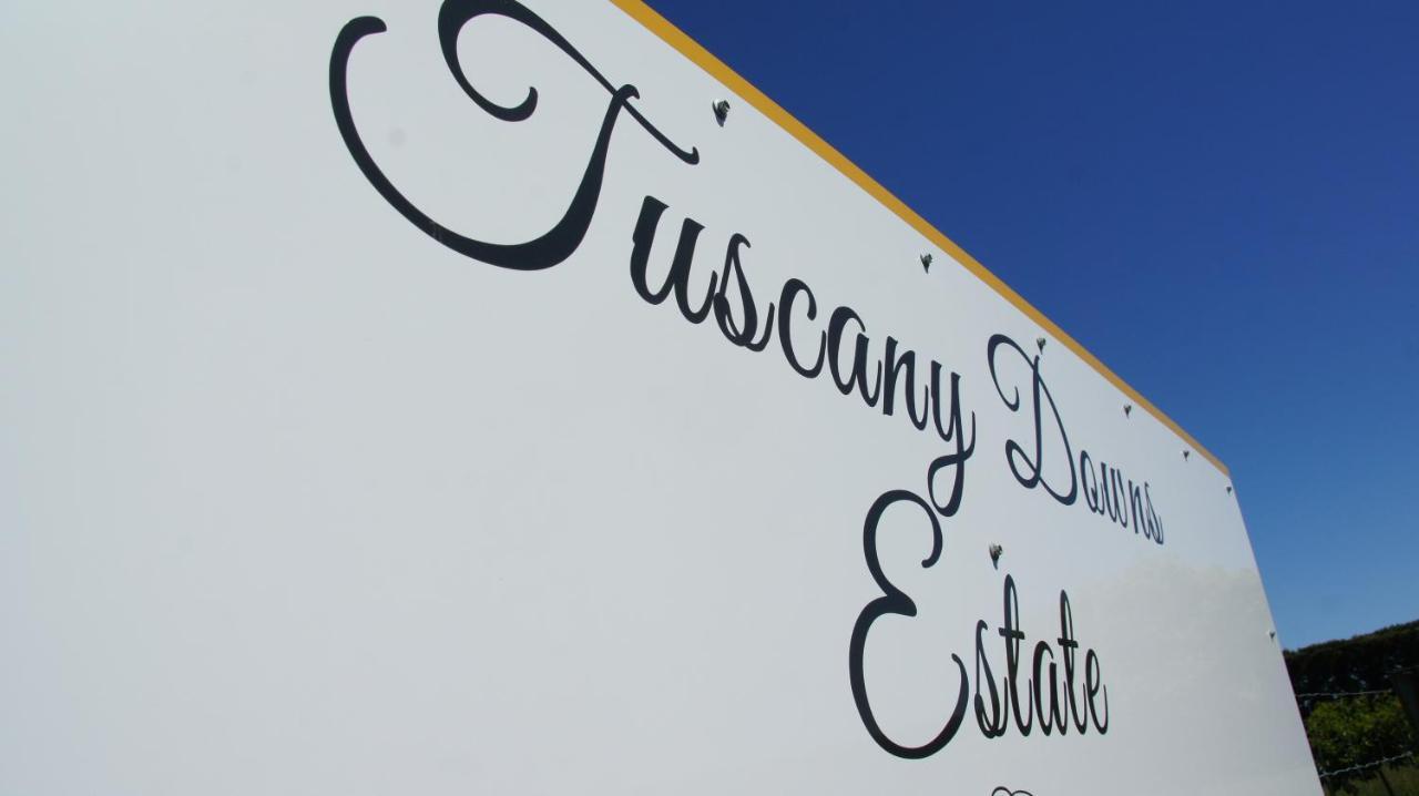 Tuscany Downs Estate Darfield Exteriér fotografie